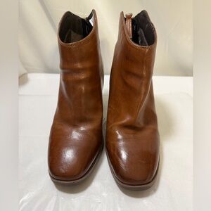 Clarks Women's Tan Leather Ankle Booties